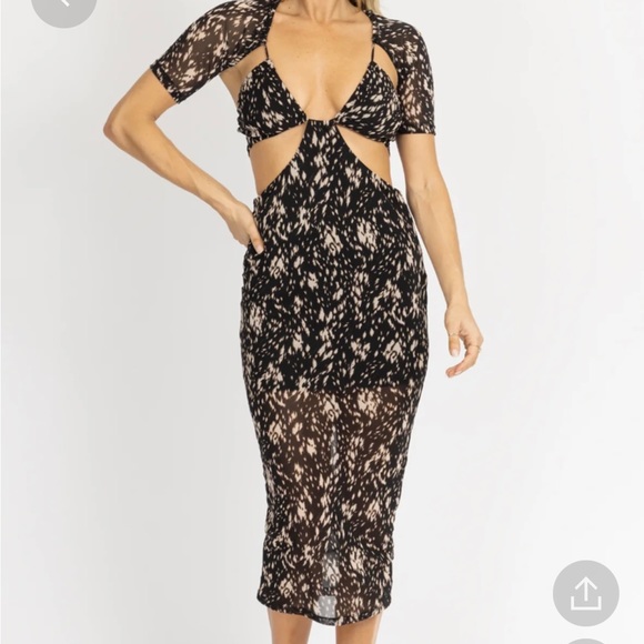 Black contrast off shoulder midi dress - Picture 1 of 6